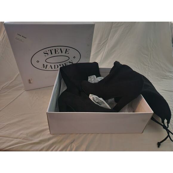 Excellent STEVE MADDEN Gorgeous Black Women’s Knee High Suede Boots Size 6.5 - Picture 2 of 5